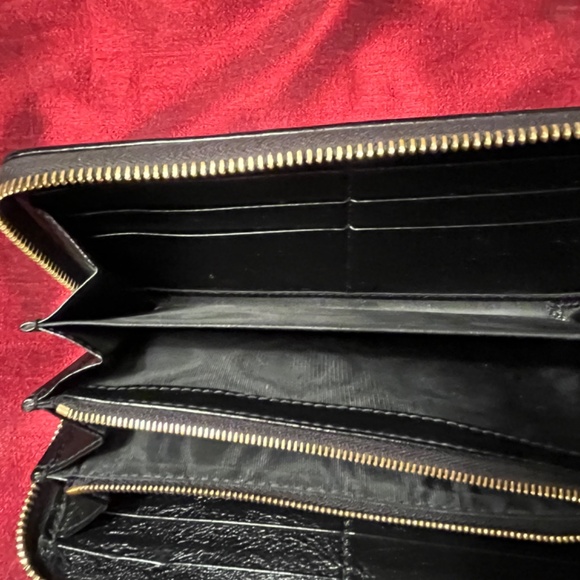 Gucci Rajah TigerHead Zip Around Wallet, Black - Picture 7 of 10